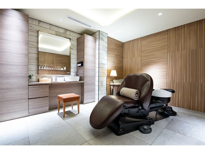 HEAD SPA Kuu（ヘッドスパ クウ）宝塚店店舗内装写真