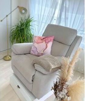 L’oiseau bleu Relier（ロワゾブル　ルリエ）店舗内装写真