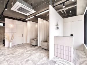 eight eyelash&nail（エイト アイラッシュ＆ネイル）大宮店店舗内装写真