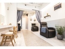 eight eyelash（エイト アイラッシュ）中目黒店店舗内装写真