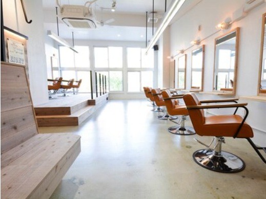 サロン写真1
