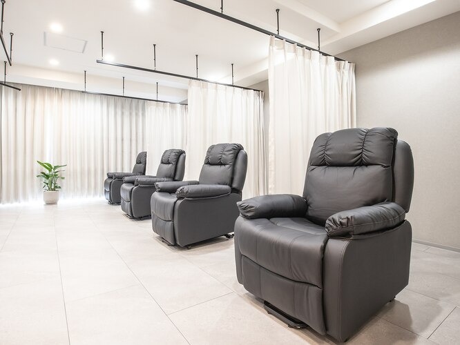 eight eyelash（エイト アイラッシュ）二子玉川店店舗内装写真