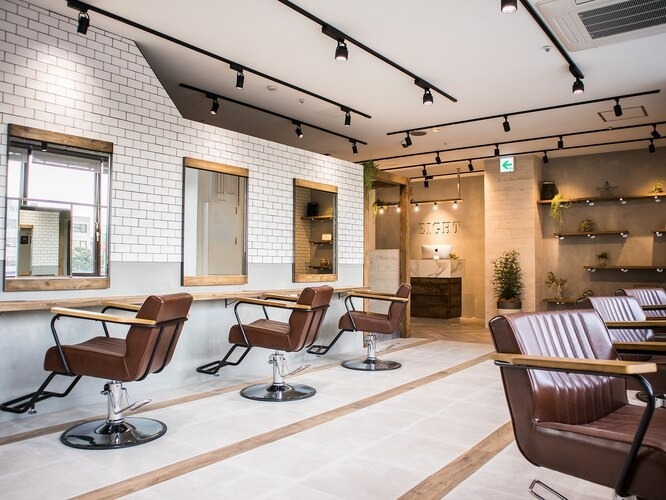 EIGHT ageo上尾店（エイト）店舗内装写真