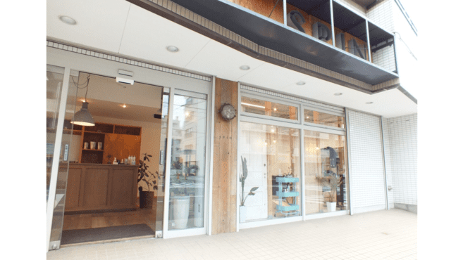 hair design SPIN（ヘアデザインスピン）店舗内装写真