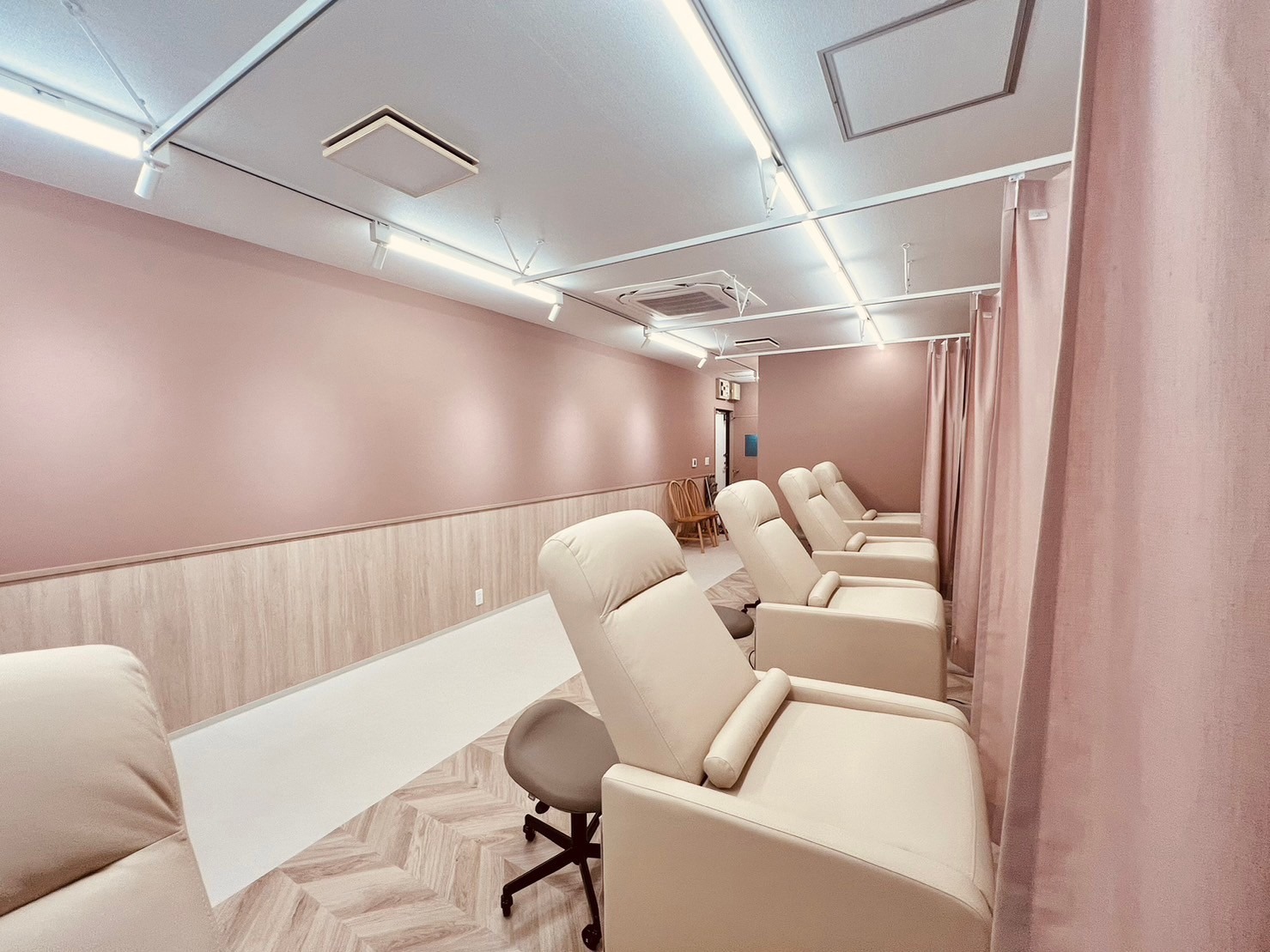 selas（セラス）竹ノ塚店舗内装写真