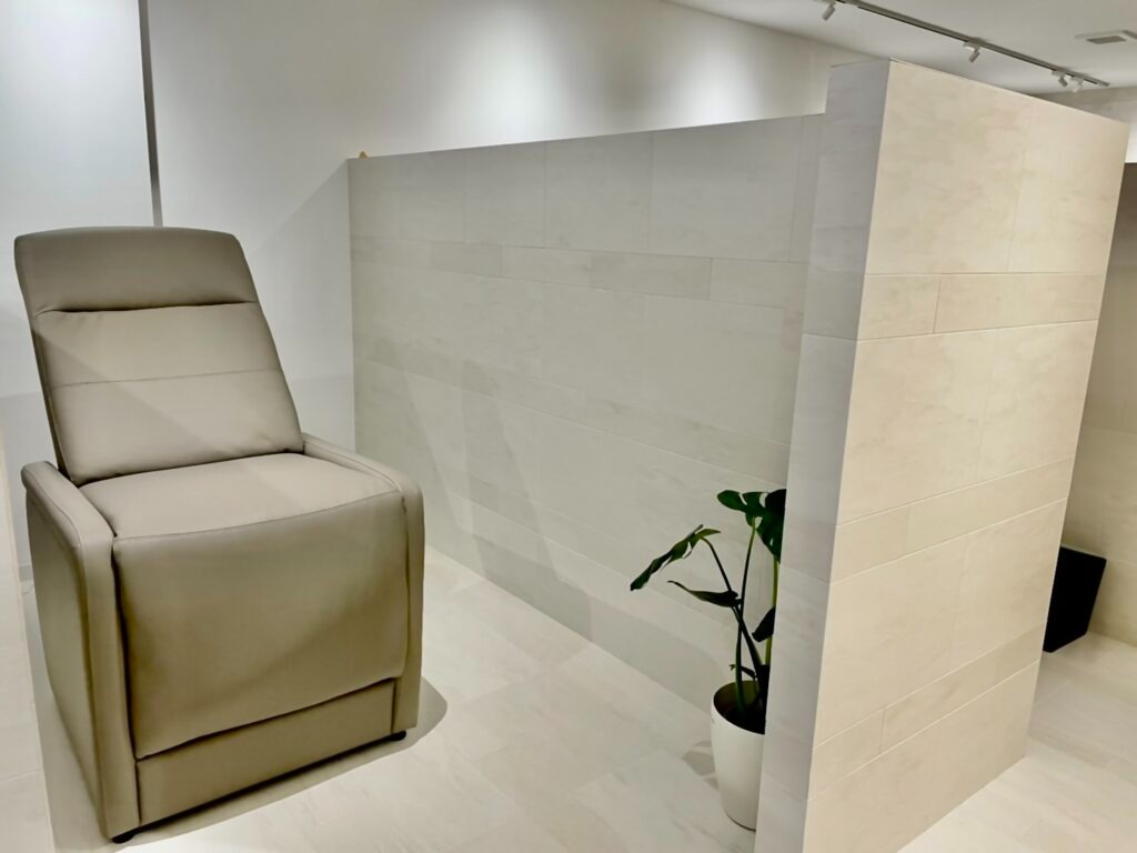 まつげパーマ&アイブロウ専門サロンMakea（マケア） 西新井店舗内装写真