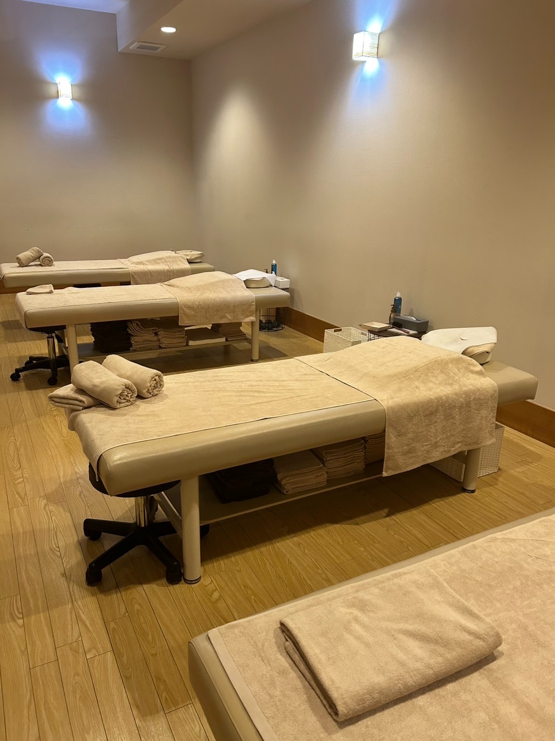 天然温泉みうら湯 aura（アウラ）店舗内装写真