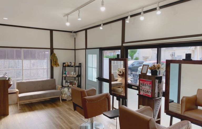 Mainy（メイニー）店舗内装写真