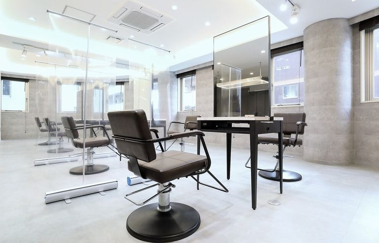 Loob. TOKYO（ルーブ　トウキョウ）店舗内装写真