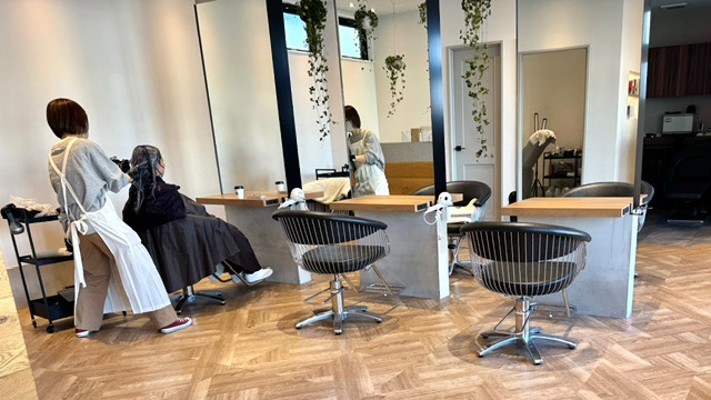 サロン写真1
