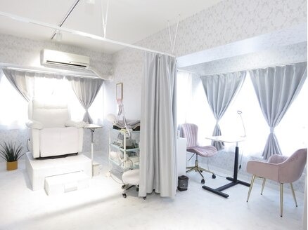 フットケアサロンランカ 銀座巻き爪矯正センター店舗内装写真