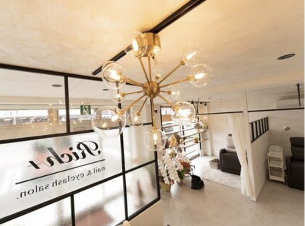 Rich+ nail & eyelash salon （リッチ ネイル アンド アイラッシュ）店舗内装写真